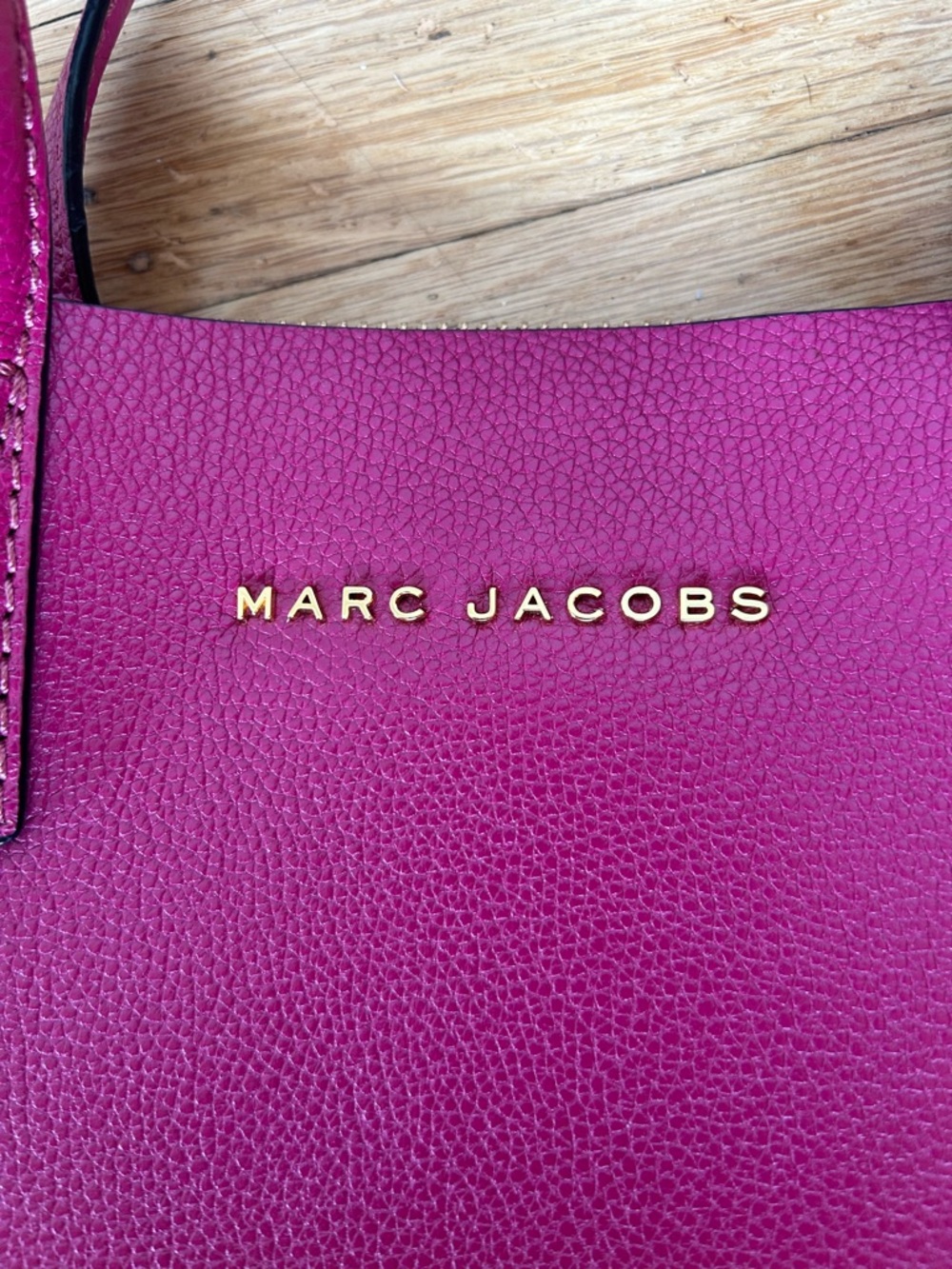 Marc Jacobs Fuchsia Pebbled Leather Tote - Picture 10 of 11